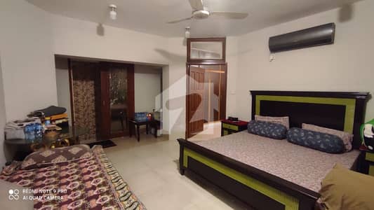 گلبرگ لاہور میں 2 کنال مکان 25.0 کروڑ میں برائے فروخت۔