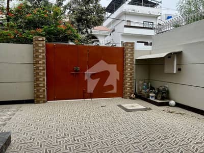 Bungalow For Sale inn Bath Island, Karachi.
