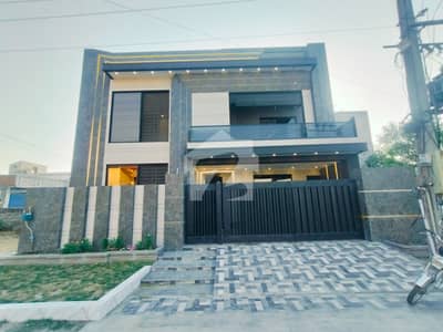 10 Marla Brand New House Available For Sale 10 Marla Brand New House Available For Sale