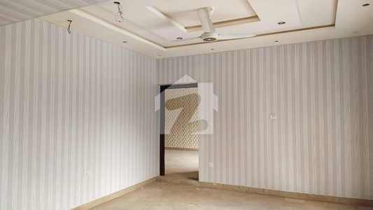 Model Town Three Kanal Plot For Sale