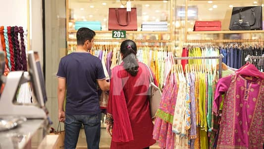 صدر راولپنڈی میں 1 مرلہ دکان 1.25 کروڑ میں برائے فروخت۔