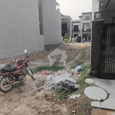 پارک ویو سٹی لاہور میں 5 مرلہ رہائشی پلاٹ 94.0 لاکھ میں برائے فروخت۔