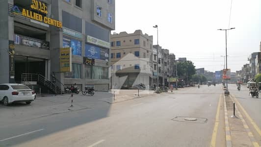 نروالہ روڈ فیصل آباد میں 1 مرلہ Studio فلیٹ 40.0 ہزار میں کرایہ پر دستیاب ہے۔ نروالہ روڈ فیصل آباد میں 1 مرلہ Studio فلیٹ 40.0 ہزار میں کرایہ پر دستیاب ہے۔
