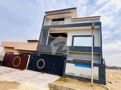 ایف ۔ 17 اسلام آباد میں 4 کمروں کا 8 مرلہ مکان 1.95 کروڑ میں برائے فروخت۔