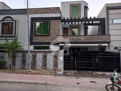 10 Marla House For Rent In Overseas B Block | Bahria Town Lahore