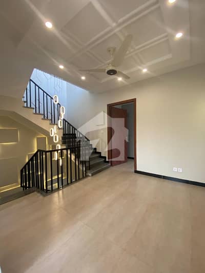 6 Malra Corner House For Sale Near To Masjid Park And Water Filtration Plant. 6 Malra Corner House For Sale Near To Masjid Park And Water Filtration Plant.