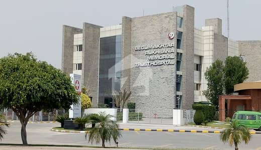 بحریہ ٹاؤن سیکٹرڈی بحریہ ٹاؤن,لاہور میں 5 مرلہ کمرشل پلاٹ 1.75 کروڑ میں برائے فروخت۔