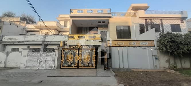 علامہ اقبال ٹاؤن ۔ بدر بلاک علامہ اقبال ٹاؤن,لاہور میں 5 کمروں کا 10 مرلہ مکان 5.5 کروڑ میں برائے فروخت۔