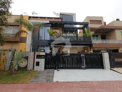 10 Marla Spacious House Available In Bahria Town - Rafi Block For Sale