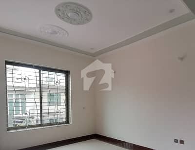 10 Marla House Available In Allama Iqbal Town For Sale