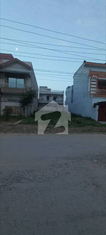 3 3