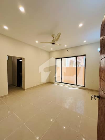 350 Square Yard House Is Available For Sale 350 Square Yard House Is Available For Sale