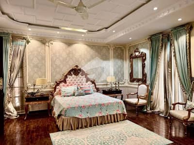 بیدیاں روڈ لاہور میں 5 کمروں کا 8 کنال فارم ہاؤس 11.0 کروڑ میں برائے فروخت۔