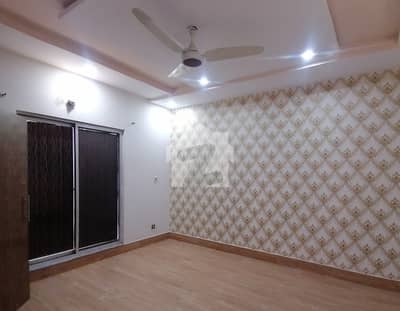 Get In Touch Now To Get An Office Fully Furnished Of Rent In Siddique Trade Center