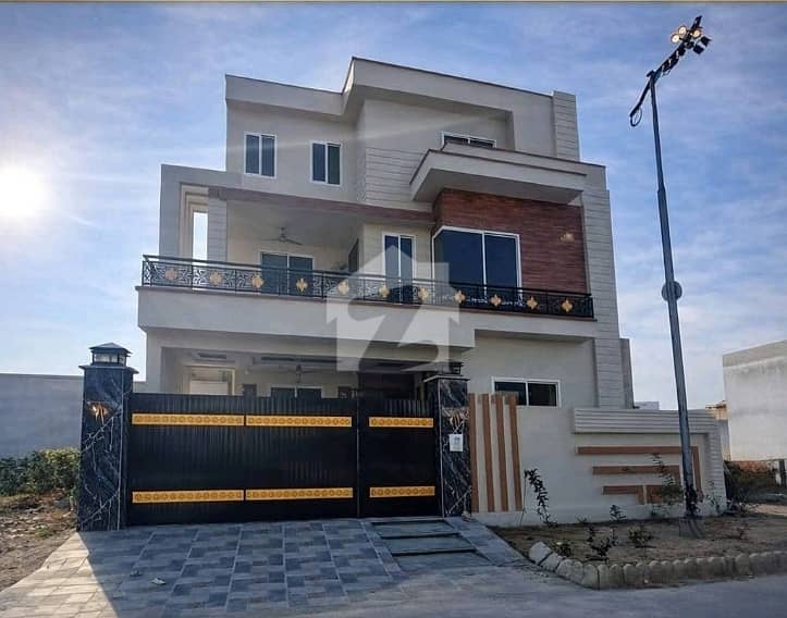 Prime Location 10 Marla House For sale In Master City Housing Scheme Prime Location 10 Marla House For sale In Master City Housing Scheme