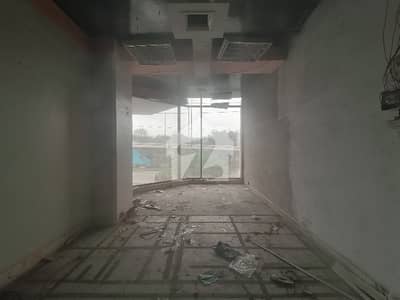صدیق ٹریڈ سنٹر گلبرگ,لاہور میں 1 کمرے کا 2 مرلہ دکان 75.0 لاکھ میں برائے فروخت۔