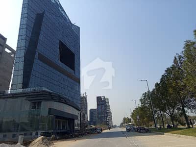 930 Square Feet Office Available In New Blue Area For Sale