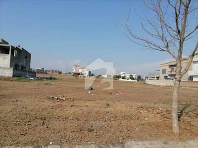 4 Kanal || Exclusive Plot || Near To Lake || Best Living || CDA Approve Layout