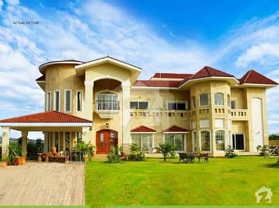 5 Kanal Farmhouse Plot Available For Sale At Prime Location In Block C Of Gulberg Greens