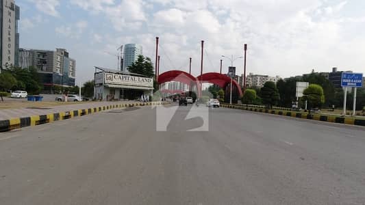 ( INVESTMENT OPPORTUNITY ) 7 Marla Top Heighted Location Plot For Sale In Block B