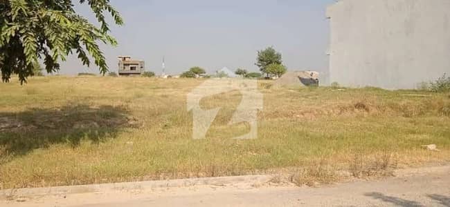 7 Marla Heighted Location Plot For Sale At Investor Rate