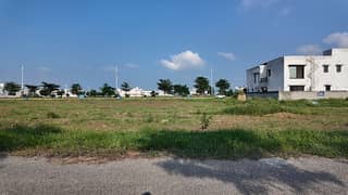Good Location 1 Kanal Plot For Sale In U Block, DHA Phase 7 Lahore