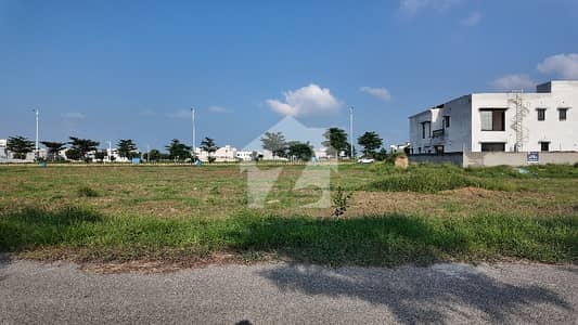 Good Location 1 Kanal Plot For Sale In U Block, DHA Phase 7 Lahore