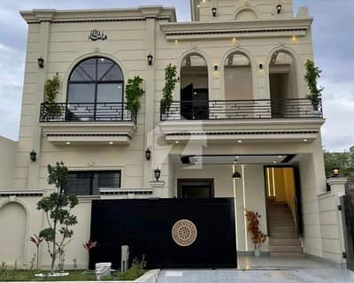 House Of 1800 Square Feet In MPCHS - Block E For sale