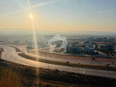 10 Marla Boulevard Ready For Construction Plot For Sale 10 Marla Boulevard Ready For Construction Plot For Sale
