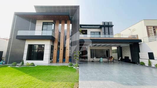 2 Kanal Brand New Luxury Ultra Modern Style Double Heighted All Original Picture Attached With Direct Owner Meeting For Sale in Valencia Housing Society.