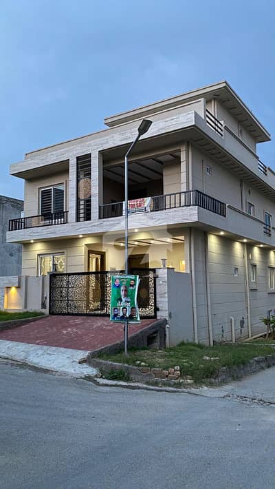 Corner 7 Marla House Up For Sale In Jinnah Gardens Phase 1
