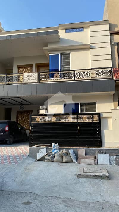 In Jinnah Gardens Phase 1 7 Marla House For Sale