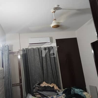 گلستانِِ جوہر ۔ بلاک 14 گلستانِ جوہر,کراچی میں 3 کمروں کا 6 مرلہ فلیٹ 1.55 کروڑ میں برائے فروخت۔