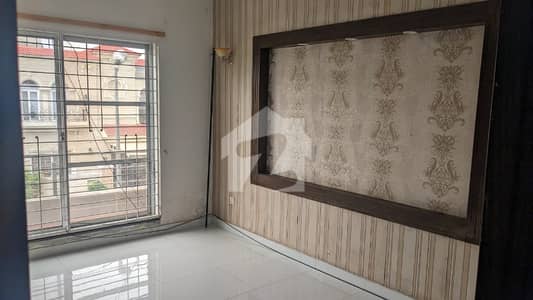 UPPER PORTION OF 10 MARLA LIKE A NEW EXCELLENT GOOD CONDITION HOUSE FOR RENT