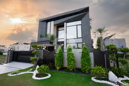 SIGNATURE HOUSE SWIMMING POOL BUNGALAW TOP LOCATION FACING RAYA