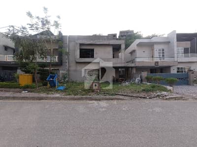 Prime Location In Bahria Greens - Overseas Enclave - Sector 2 Of Rawalpindi, A 10 Marla House Is Available Prime Location In Bahria Greens - Overseas Enclave - Sector 2 Of Rawalpindi, A 10 Marla House Is Available