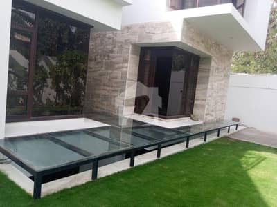 A Brand New Luxury 600 Yards House For Residential And Commercial Use With Huge Basement