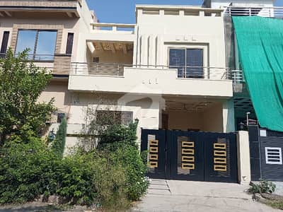سٹی ہاؤسنگ سوسائٹی گوجرانوالہ میں 4 کمروں کا 5 مرلہ مکان 1.8 کروڑ میں برائے فروخت۔