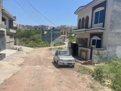 5 Marla Beautiful Location Level Plot Available For Sale At Sec 4
