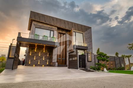 1 KANAL BRAND NEW HOUSE FOR SALE