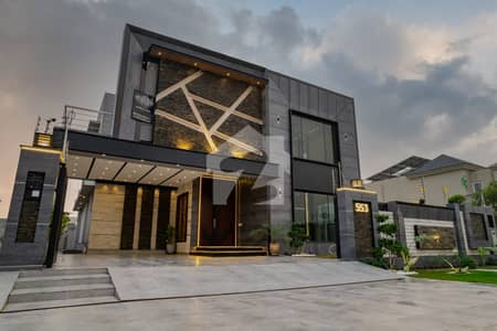 1 KANAL BRAND NEW HOUSE FOR SALE REASONABLE PRICE