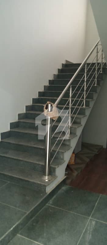 Spacious Bungalow Brand New 400 Yard Proper 2 Unit Block 14 Gulistan e Jauhar