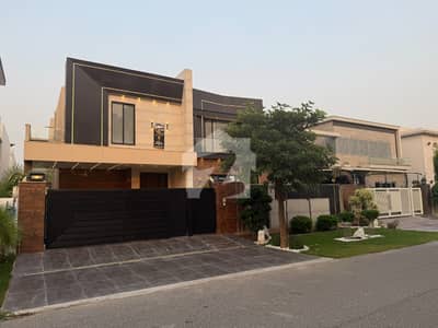 ڈی ایچ اے فیز 6 ڈیفنس (ڈی ایچ اے),لاہور میں 5 کمروں کا 1 کنال مکان 12.5 کروڑ میں برائے فروخت۔ ڈی ایچ اے فیز 6 ڈیفنس (ڈی ایچ اے),لاہور میں 5 کمروں کا 1 کنال مکان 12.5 کروڑ میں برائے فروخت۔