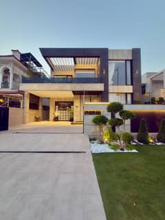 1 KANAL FULL BASEMENT FULLY FURNISHED WITH SWIMMING POOL LUXURY HOUSE FOR SALE