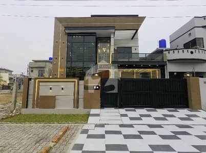 Centrally Located Prime Location House In Central Park - Block G Is Available For Sale Centrally Located Prime Location House In Central Park - Block G Is Available For Sale