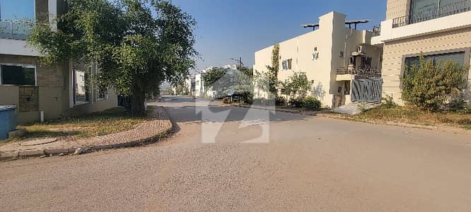 8 Marla Solid Land Plot Available For Sale Street 2/1 8 Marla Solid Land Plot Available For Sale Street 2/1