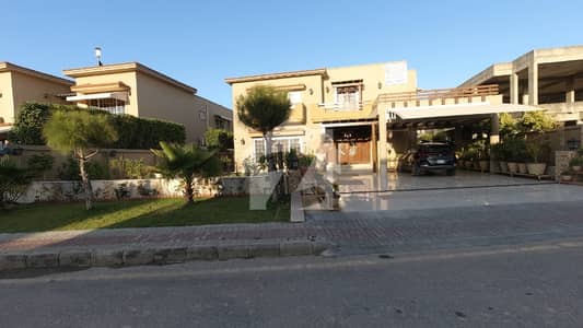 2 Kanal Luxury Lavish Villa For Sale 2 Kanal Luxury Lavish Villa For Sale