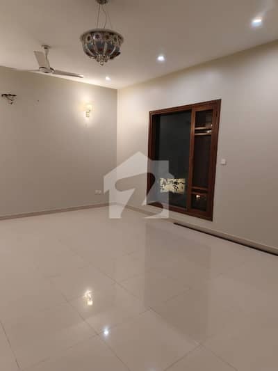 3000 Sq Yard'S House CHANCE DEAL
