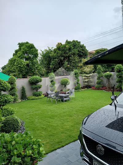 1 KANAL BEAUTIFUL HOUSE FOR RENT
