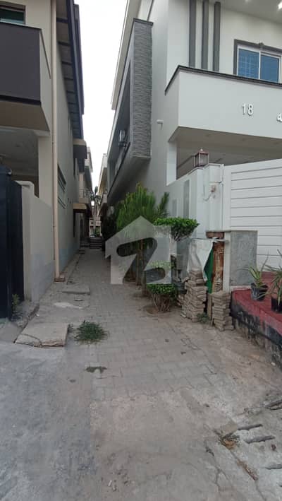 7 like that brand Gali corner house for sale FGEHA sector G13/2 islambad nearly Kashmir highway